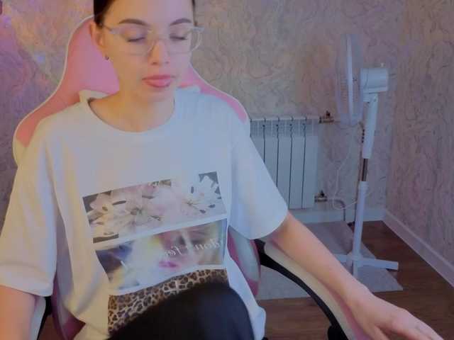 Wullwet-rav live cam on BongaCams