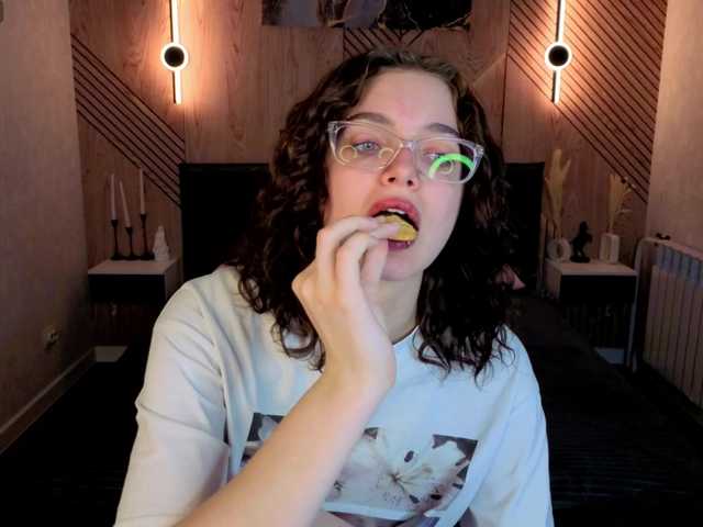 Wullwet-rav live cam on BongaCams