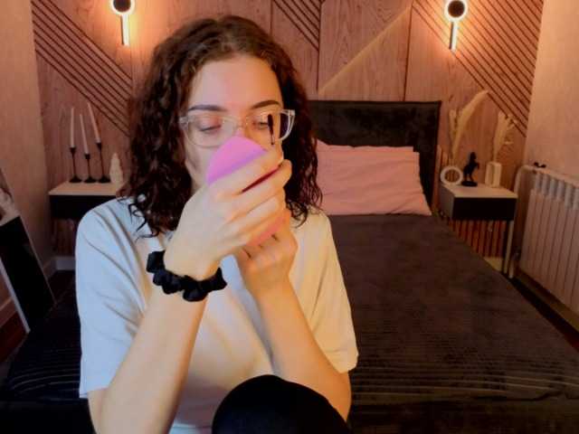 Wullwet-rav live cam on BongaCams