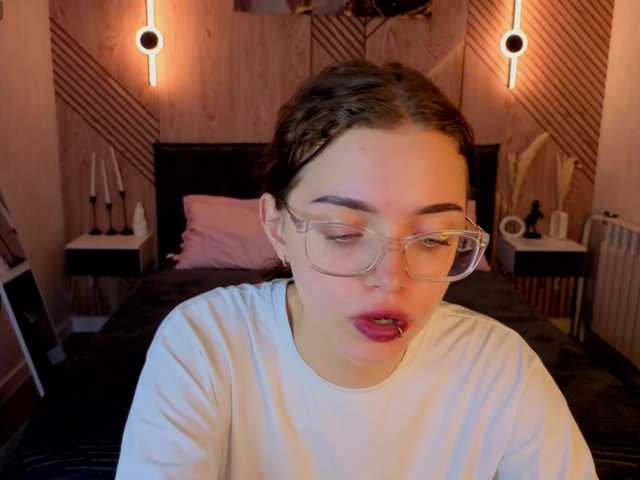 Wullwet-rav live cam on BongaCams