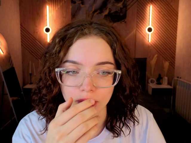 Wullwet-rav live cam on BongaCams