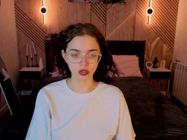 Wullwet-rav live cam on BongaCams