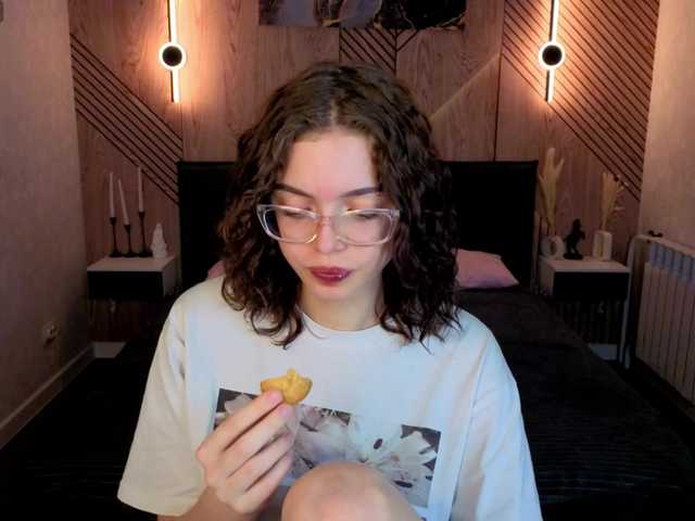 Wullwet-rav live cam on BongaCams