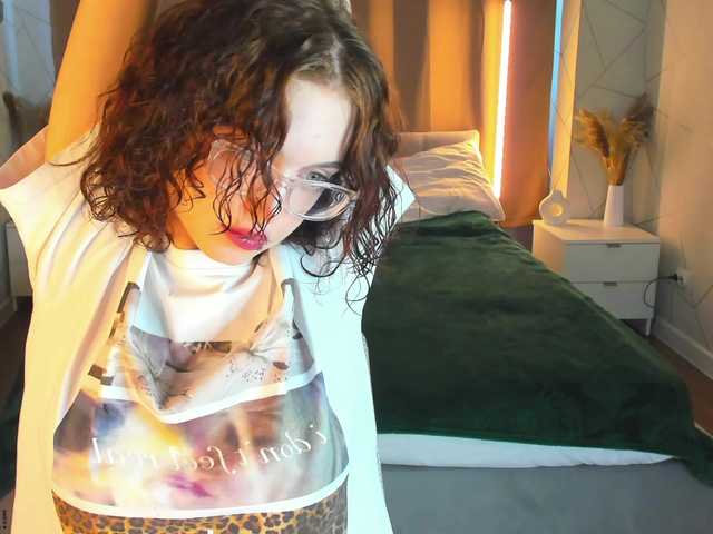 Wullwet-rav live cam on BongaCams