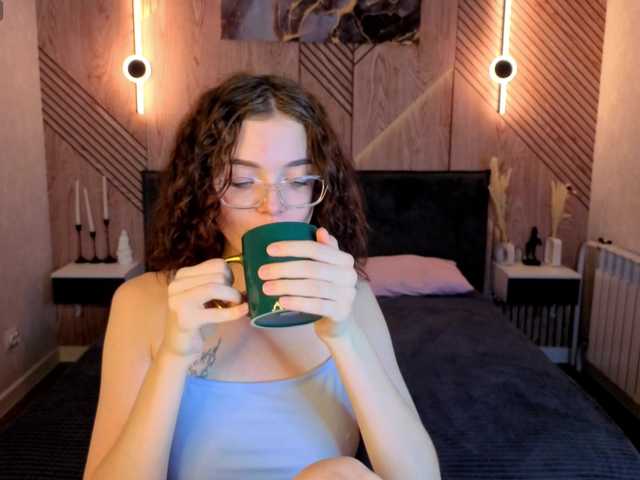 Wullwet-rav live cam on BongaCams