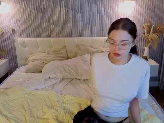 Wullwet-rav Live Webcam on BongaCams