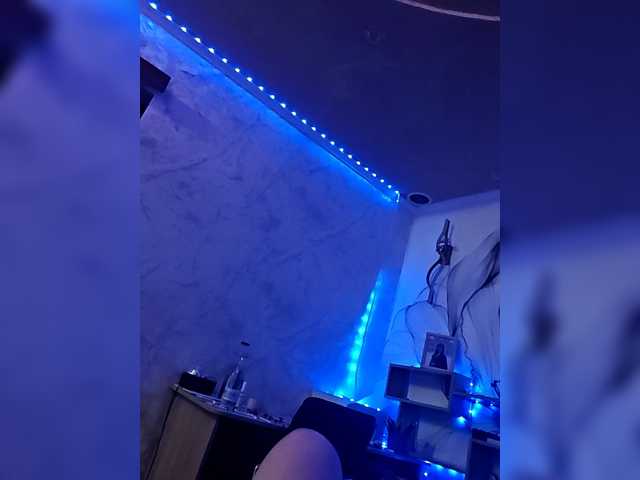 alinkaawww111 live cam on BongaCams