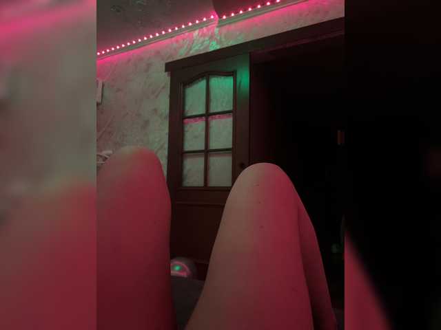 alinkaawww111 — live couple cam