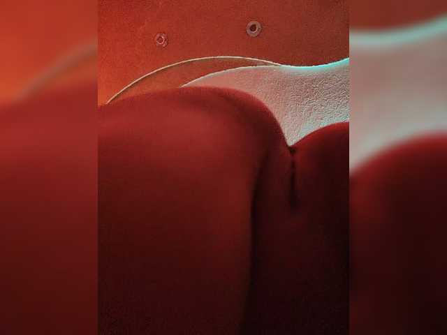 alinkaawww111 live cam on BongaCams