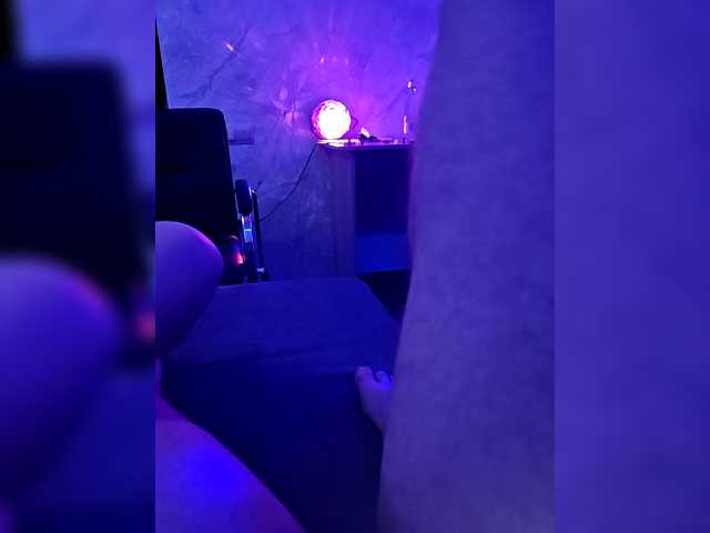 alinkaawww111 live cam on BongaCams