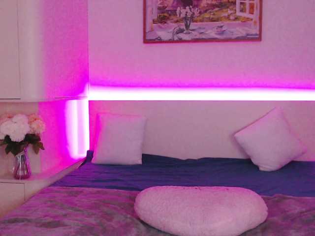 Ohmy-Linda live cam on BongaCams