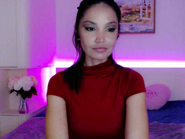 Ohmy-Linda live webcam show