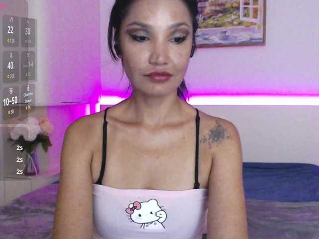 Ohmy-Linda live cam on BongaCams
