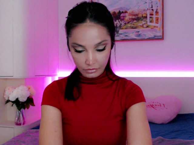 Ohmy-Linda live webcam show