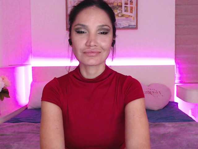 Ohmy-Linda live webcam show