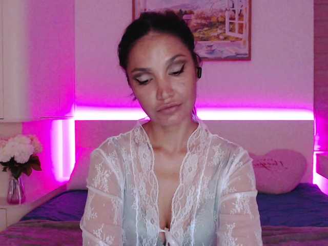 Ohmy-Linda Прямой эфир на BongaCams