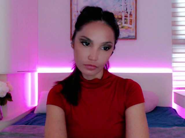 Ohmy-Linda live webcam show