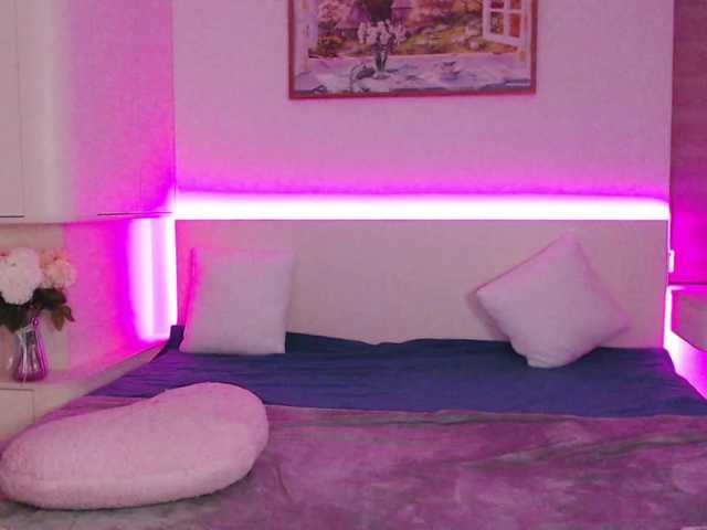 Ohmy-Linda live cam on BongaCams