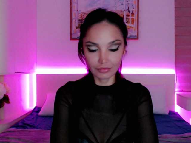 Ohmy-Linda live webcam show