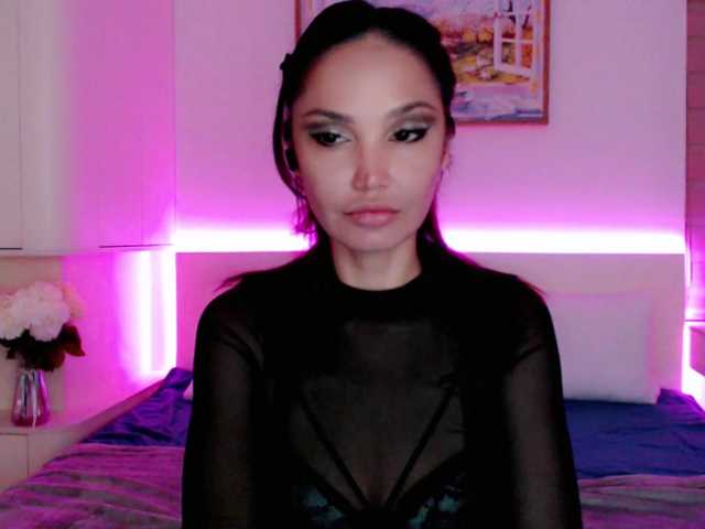 Ohmy-Linda live cam on BongaCams