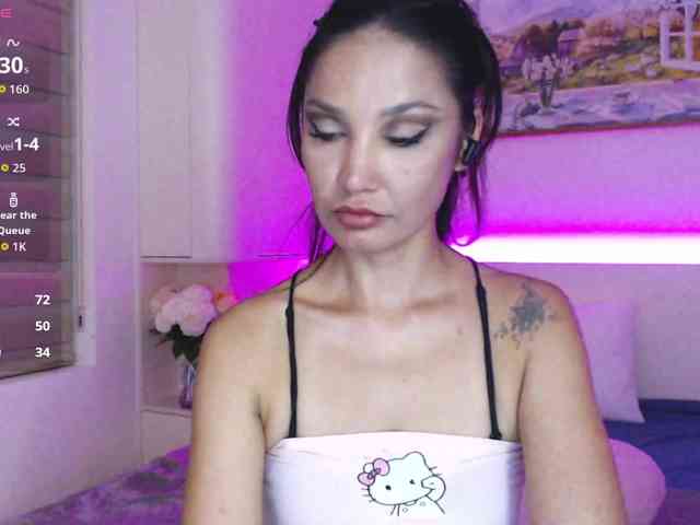 Ohmy-Linda webcam