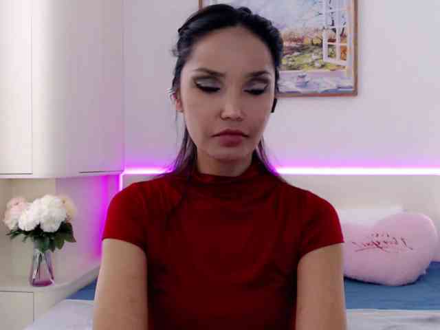 Ohmy-Linda webcam