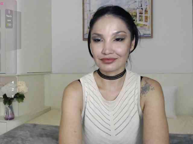 Ohmy-Linda webcam