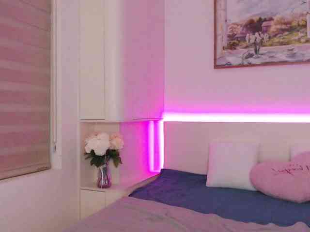 Ohmy-Linda webcam