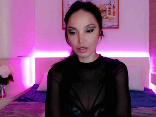 Ohmy-Linda webcam