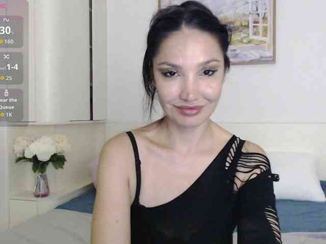 Ohmy-Linda webcam