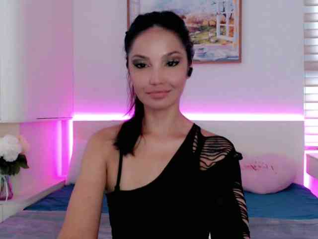 Ohmy-Linda webcam
