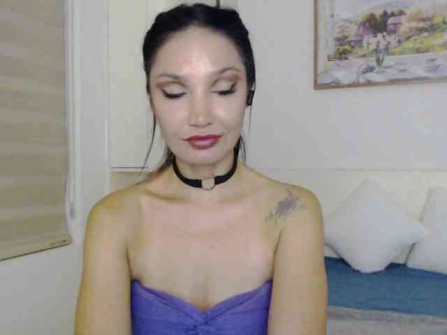 Ohmy-Linda webcam