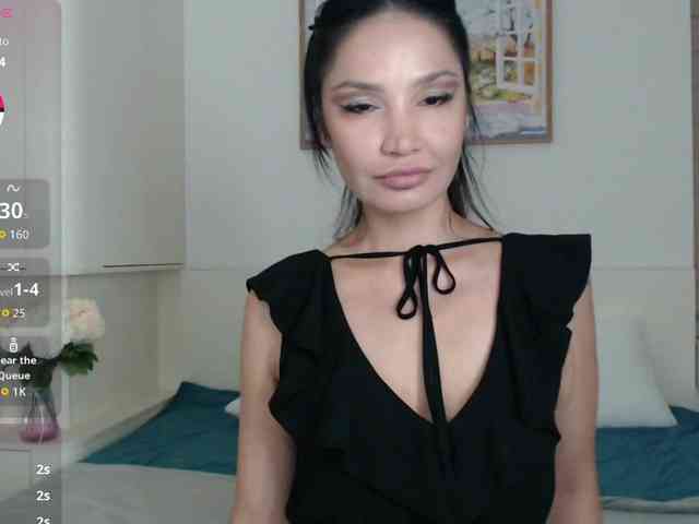 Ohmy-Linda webcam
