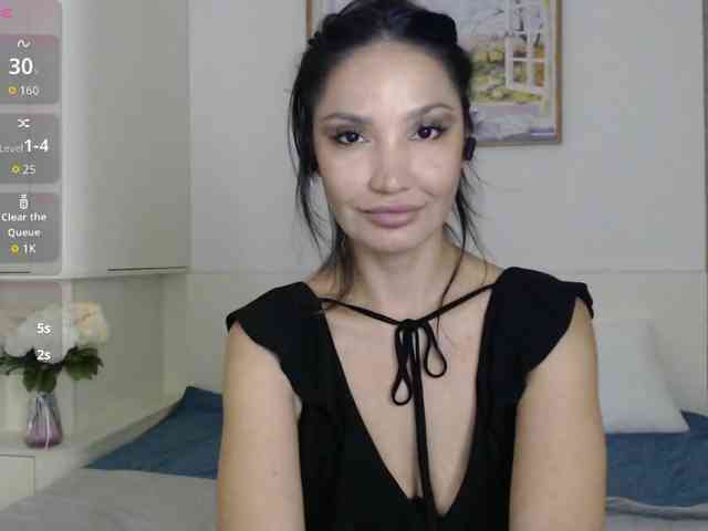 Ohmy-Linda webcam