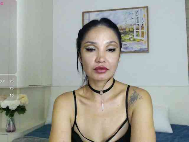 Ohmy-Linda webcam