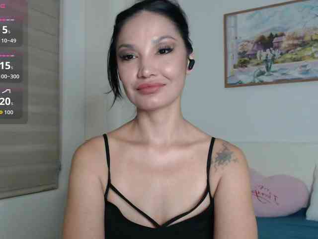 Ohmy-Linda webcam