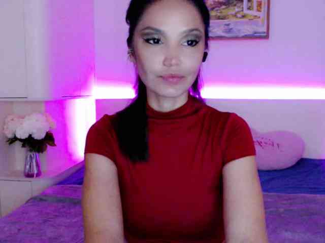 Ohmy-Linda webcam