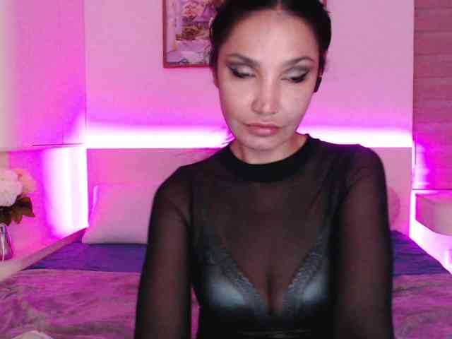 Ohmy-Linda webcam