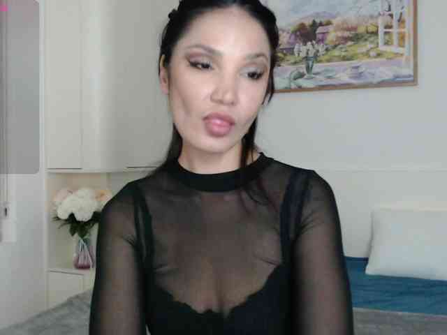 Ohmy-Linda webcam