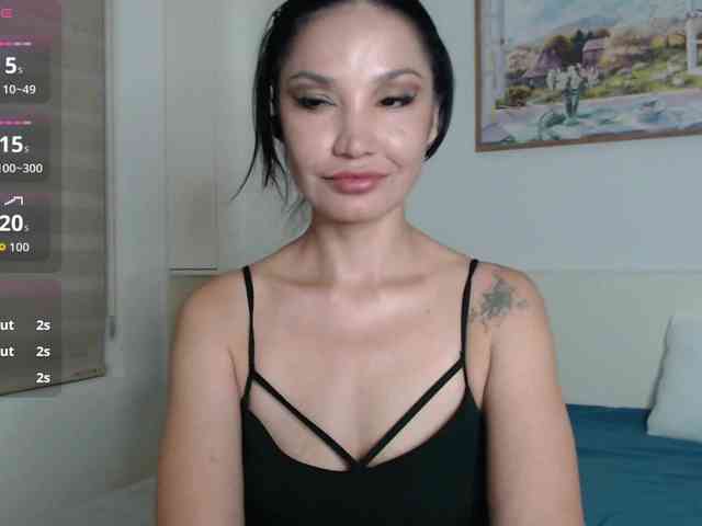 Ohmy-Linda webcam
