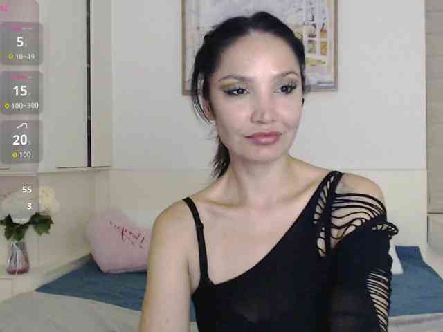 Ohmy-Linda webcam