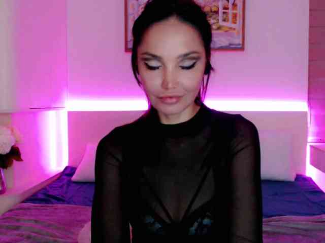 Ohmy-Linda webcam