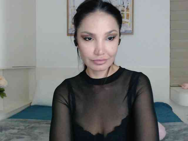 Ohmy-Linda webcam
