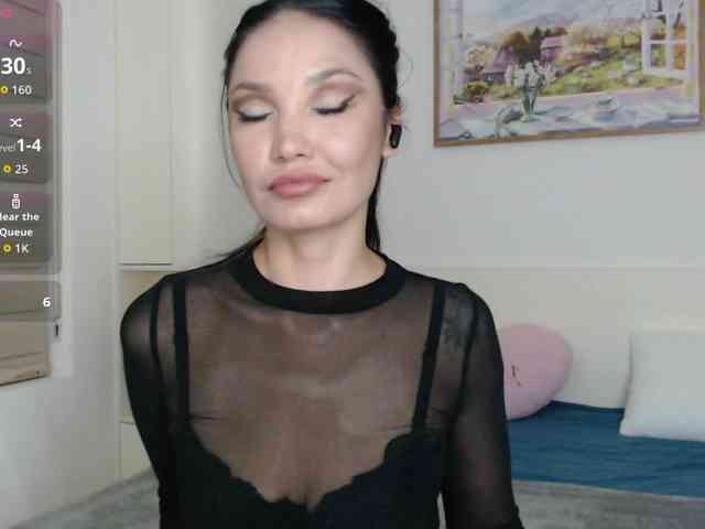 Ohmy-Linda webcam