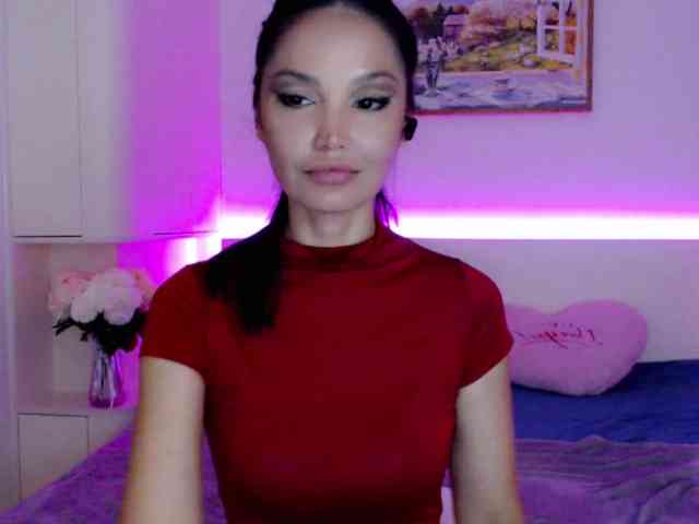 Ohmy-Linda webcam