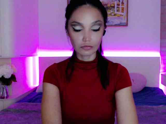 Ohmy-Linda webcam