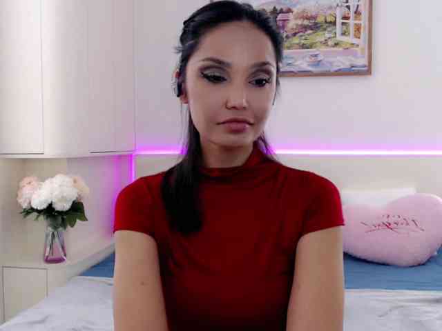 Ohmy-Linda webcam