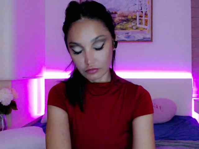 Ohmy-Linda webcam