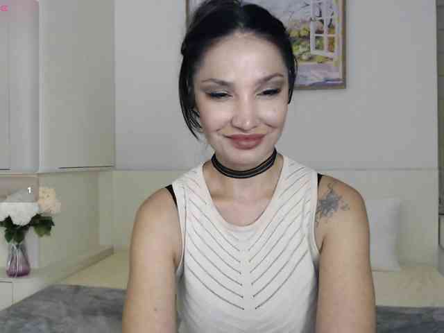Ohmy-Linda webcam