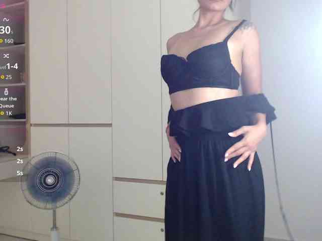 Ohmy-Linda webcam